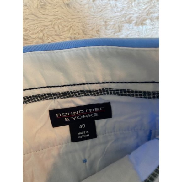 Round Tree & York Casuals Men’s Flat Front Classic Fit Blue Shorts Size 40 - Picture 4 of 8